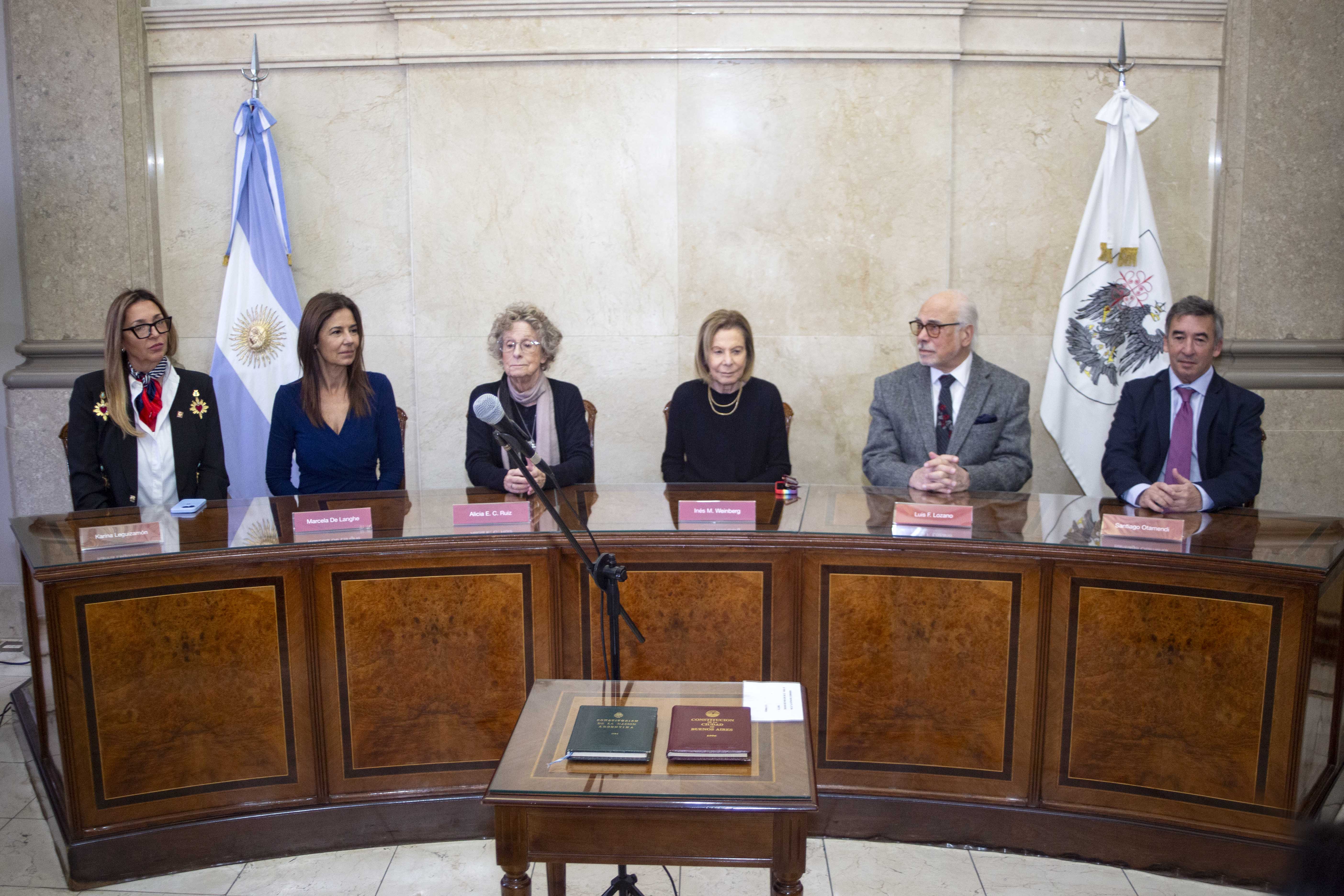 Estrado del Tribunal Superior de Justicia.