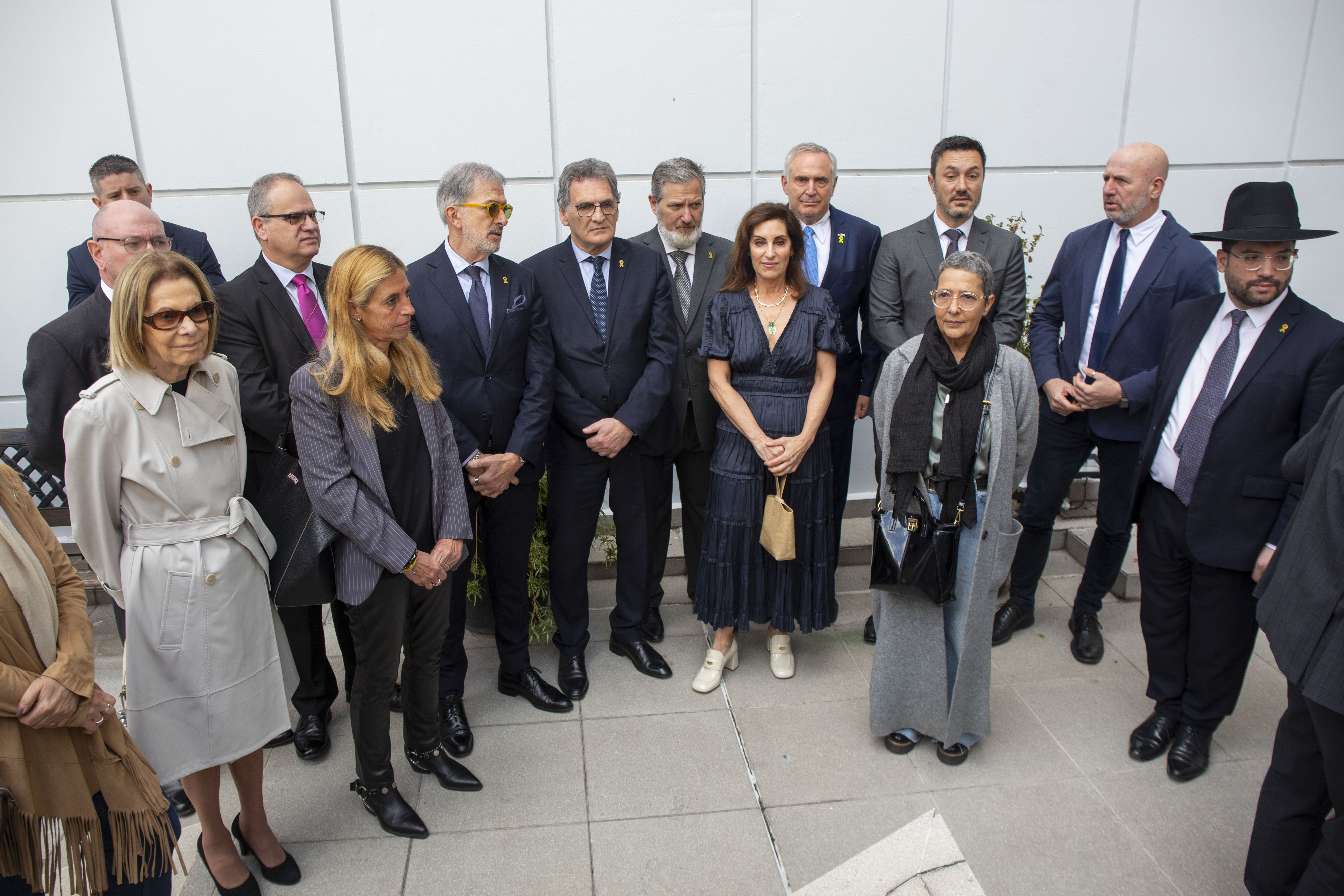 La Dra. Inés M. Weinberg junto a otros invitados al Acto Homenaje