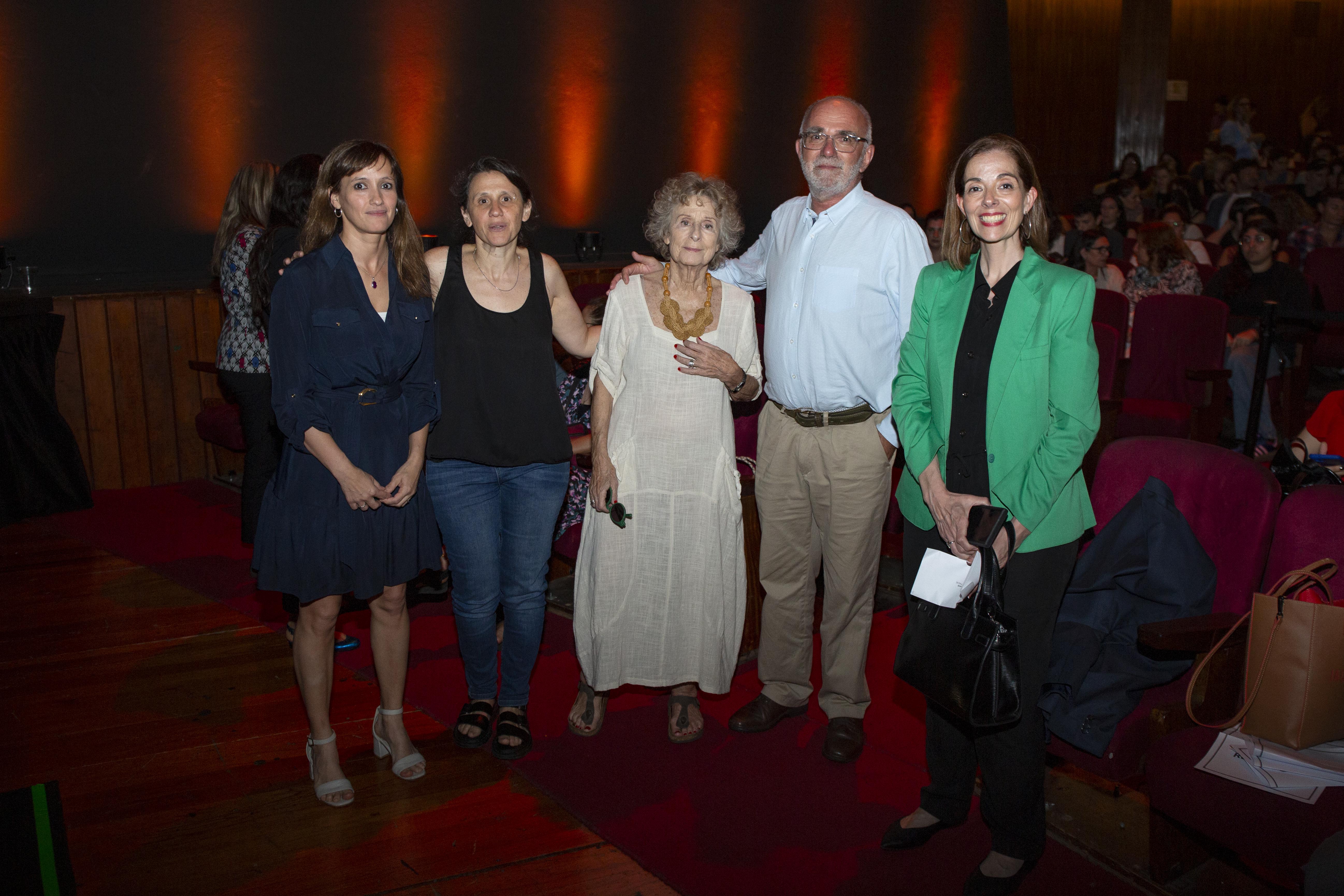 Cecilia Segura, Florencia Gemetro, la jueza Alicia Ruiz, Luis Duacastella y Lorena Cliente.