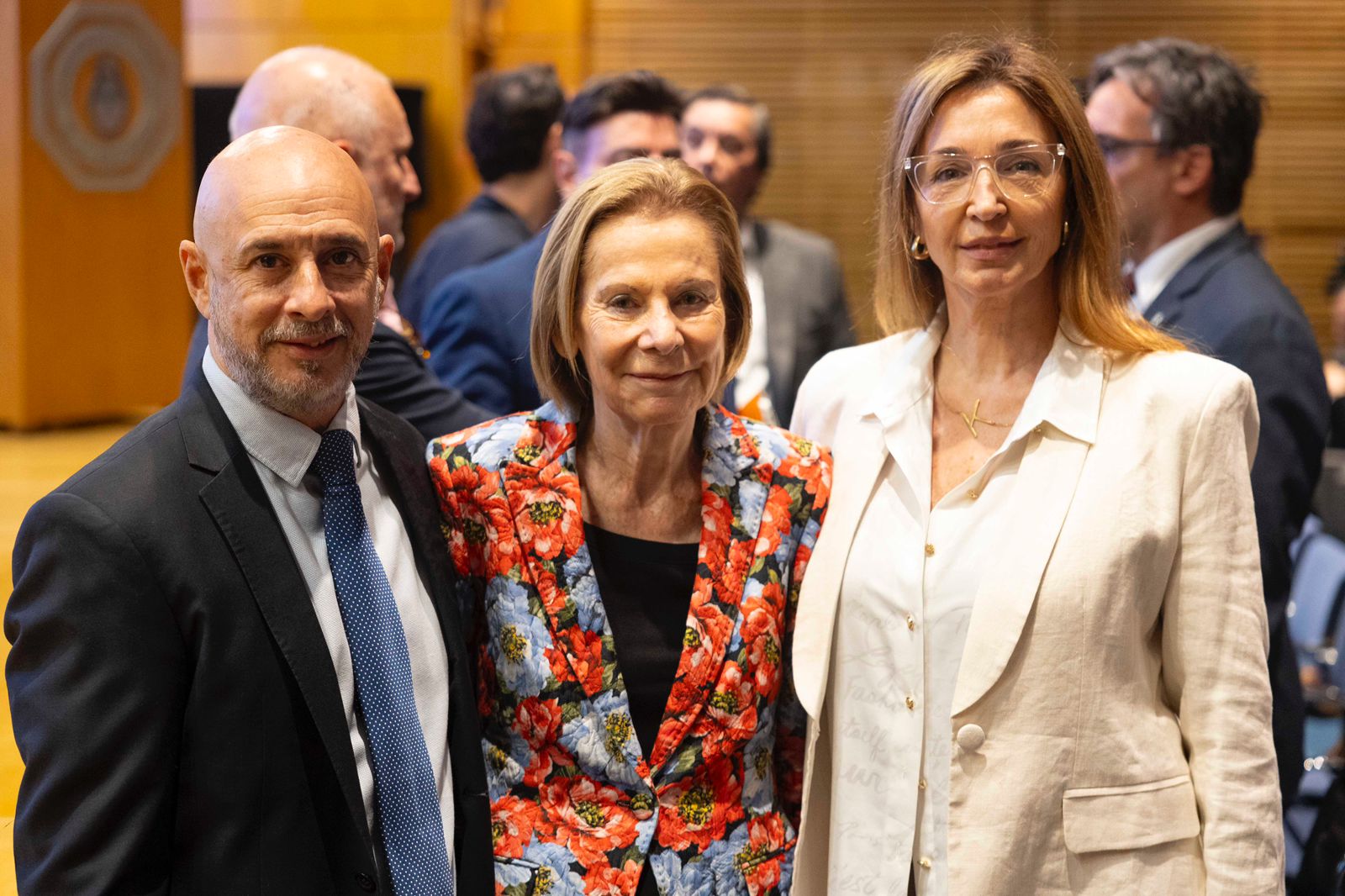 De izq. a der: el procurador general de la CABA, Martín Ocampo; la presidente del TSJ, Inés M. Weimberg, y la presidente del Consejo de la Magistratura porteño, Karina Leguizamón.